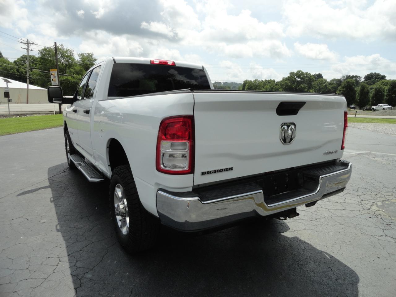 RAM 2500 Big Horn 4x4 Crew Cab 6'4" Box 2024
