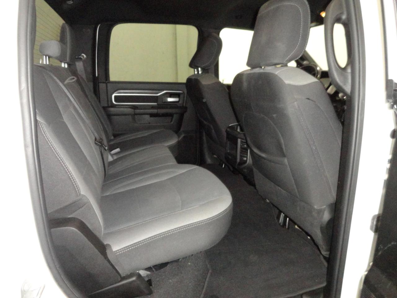 RAM 2500 Big Horn 4x4 Crew Cab 6'4" Box 2024