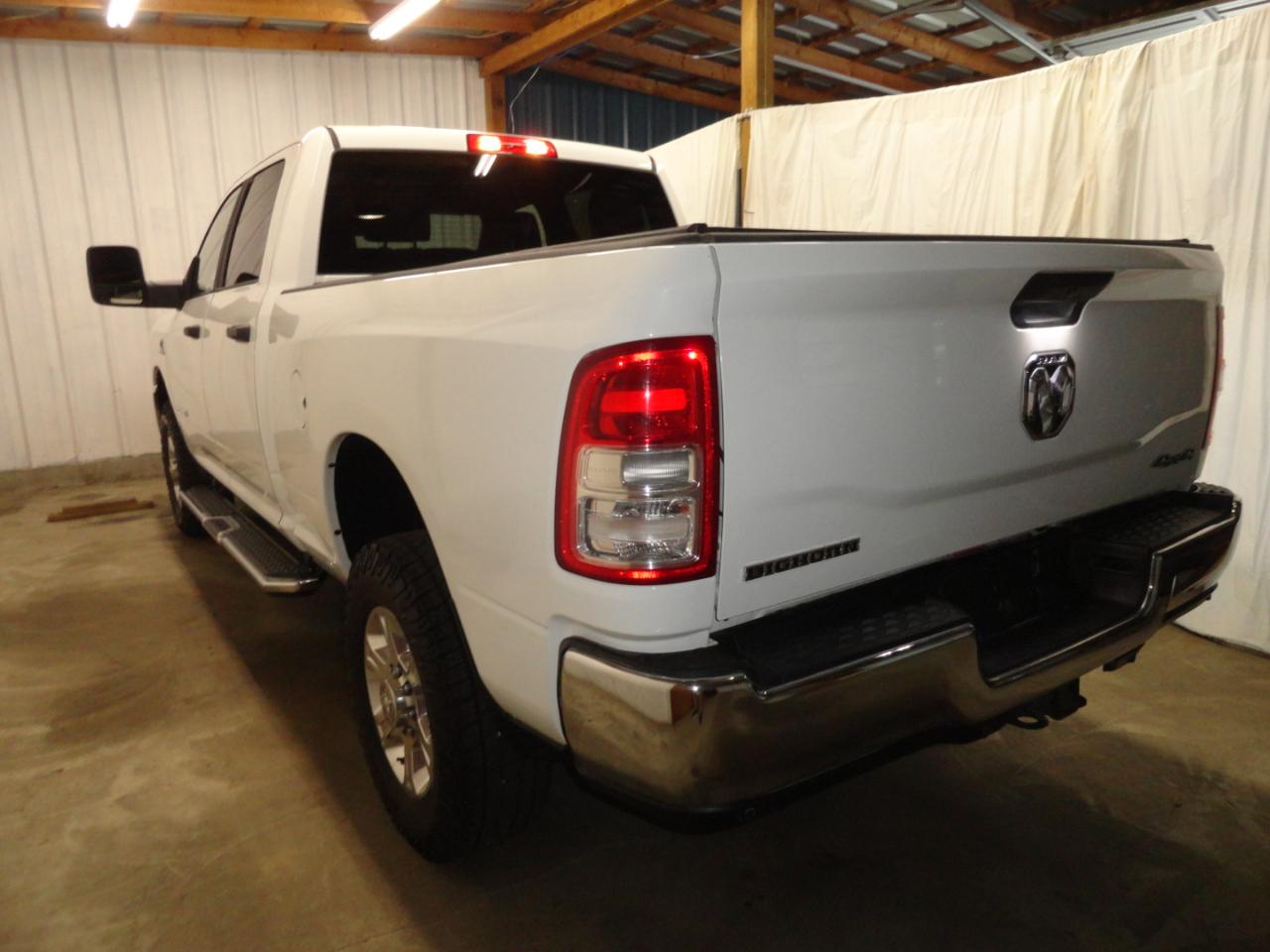 RAM 2500 Big Horn 4x4 Crew Cab 6'4" Box 2024