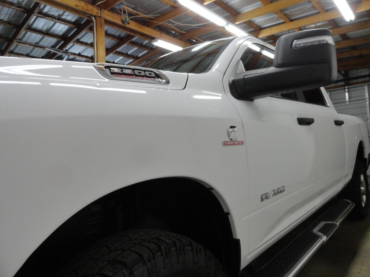 RAM 2500 Big Horn 4x4 Crew Cab 6'4" Box 2024