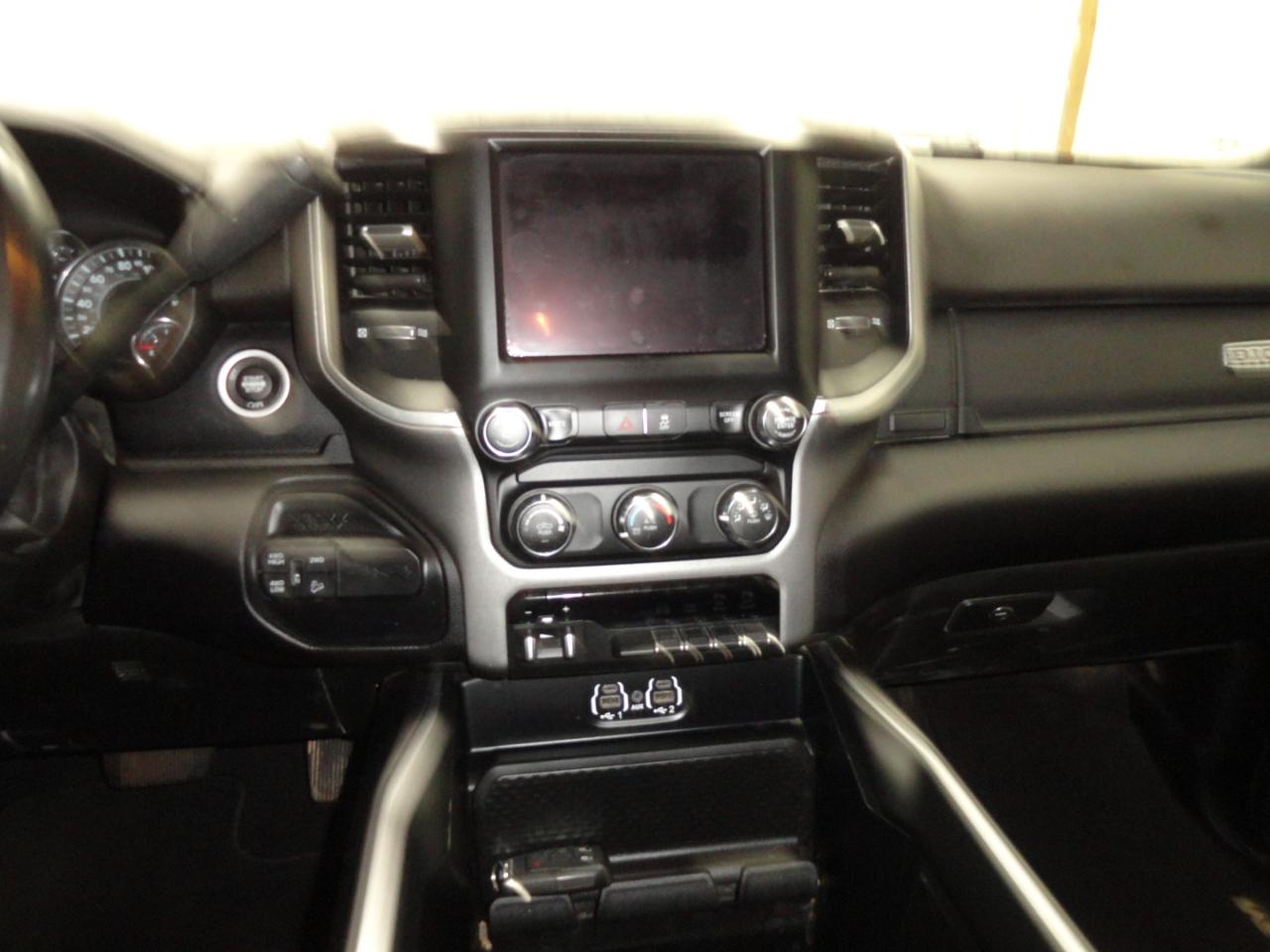 RAM 2500 Big Horn 4x4 Crew Cab 6'4" Box 2024