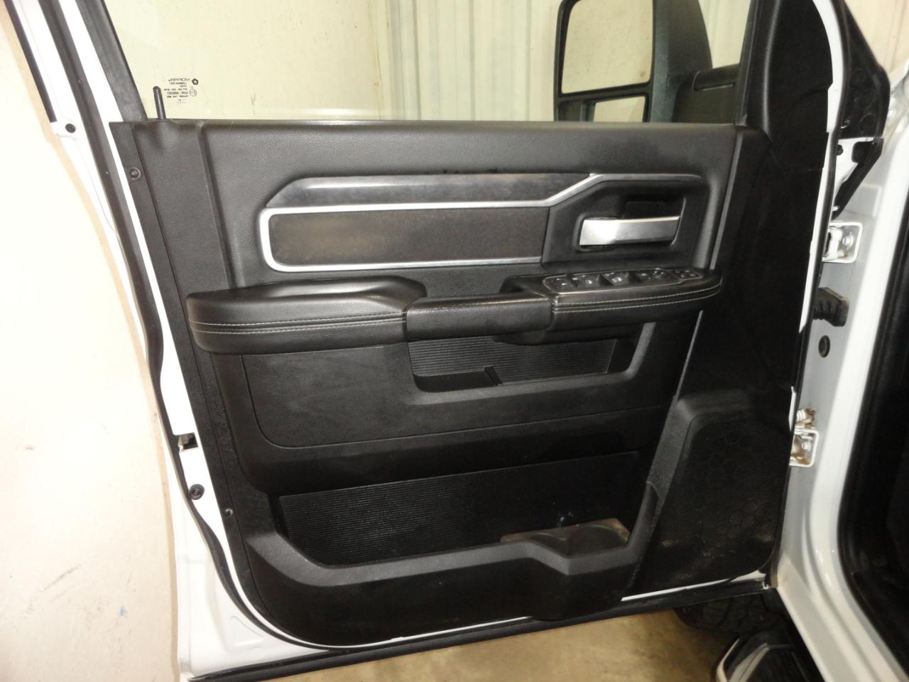 RAM 2500 Big Horn 4x4 Crew Cab 6'4" Box 2024
