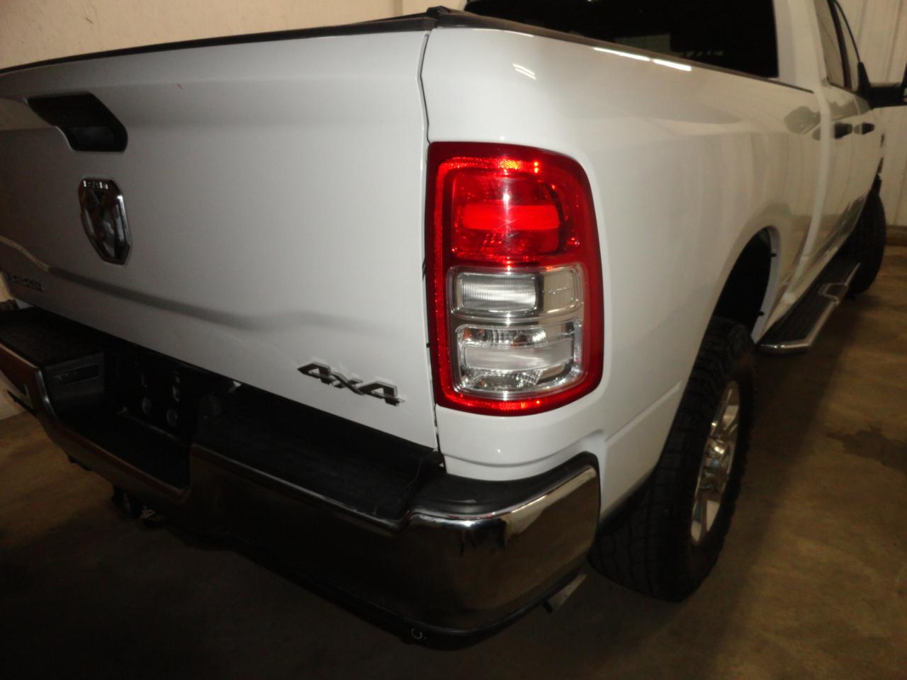RAM 2500 Big Horn 4x4 Crew Cab 6'4" Box 2024