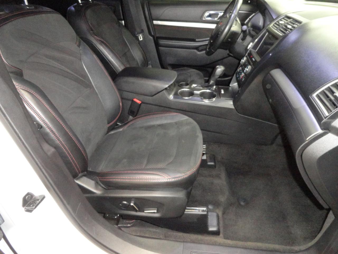 Ford Explorer XLT FWD 2018