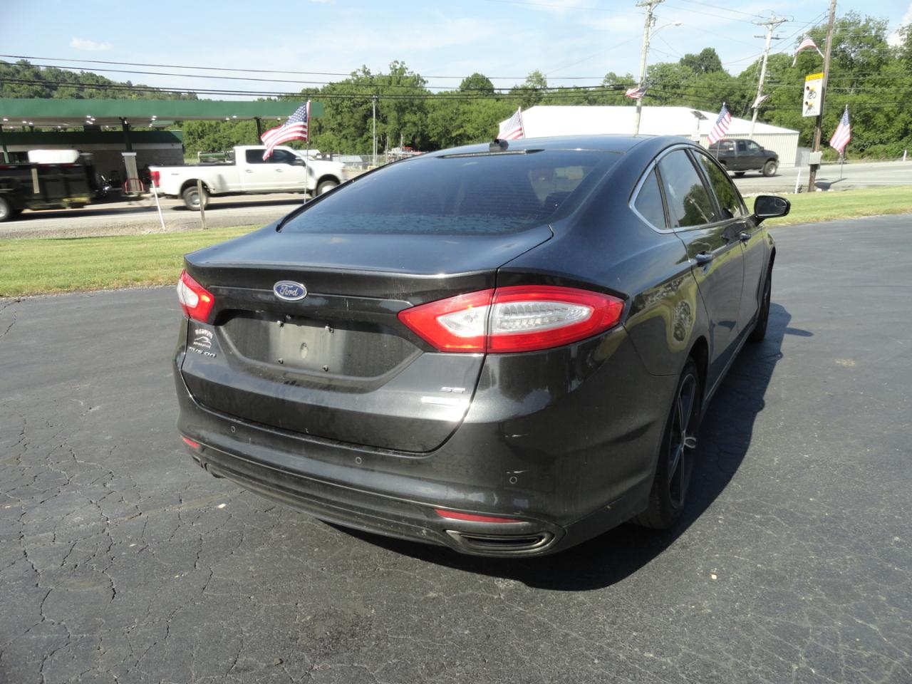 Ford Fusion 4dr Sdn SE FWD 2014
