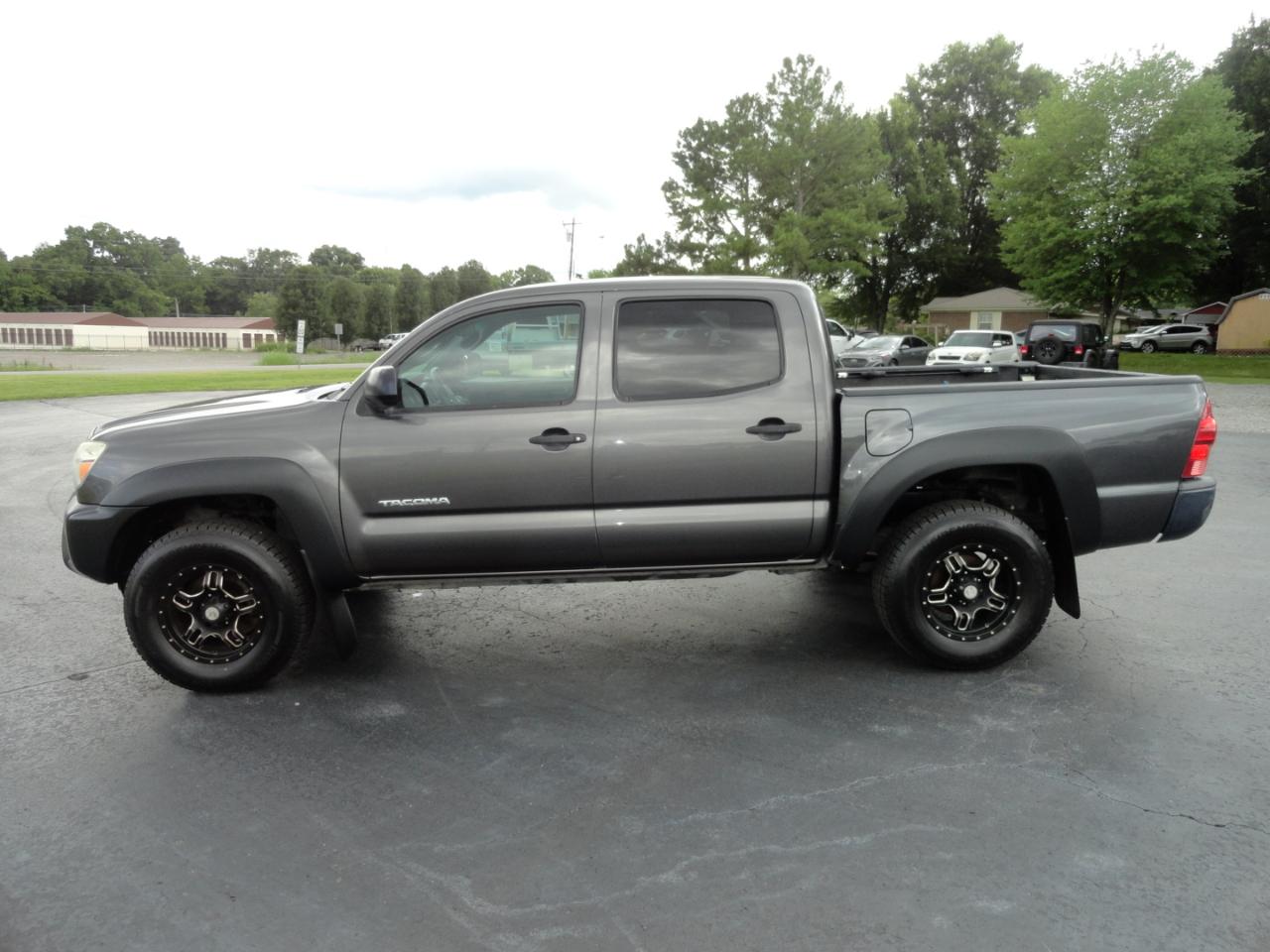 Toyota Tacoma 2WD Double Cab I4 AT PreRunner (Natl) 2015