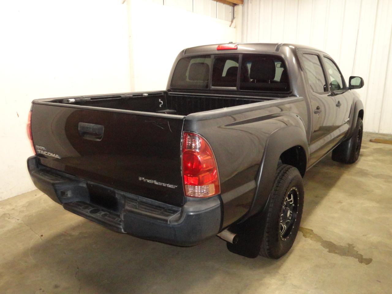 Toyota Tacoma 2WD Double Cab I4 AT PreRunner (Natl) 2015