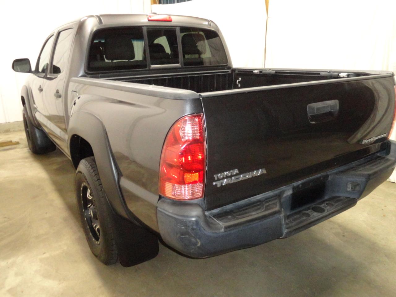 Toyota Tacoma 2WD Double Cab I4 AT PreRunner (Natl) 2015