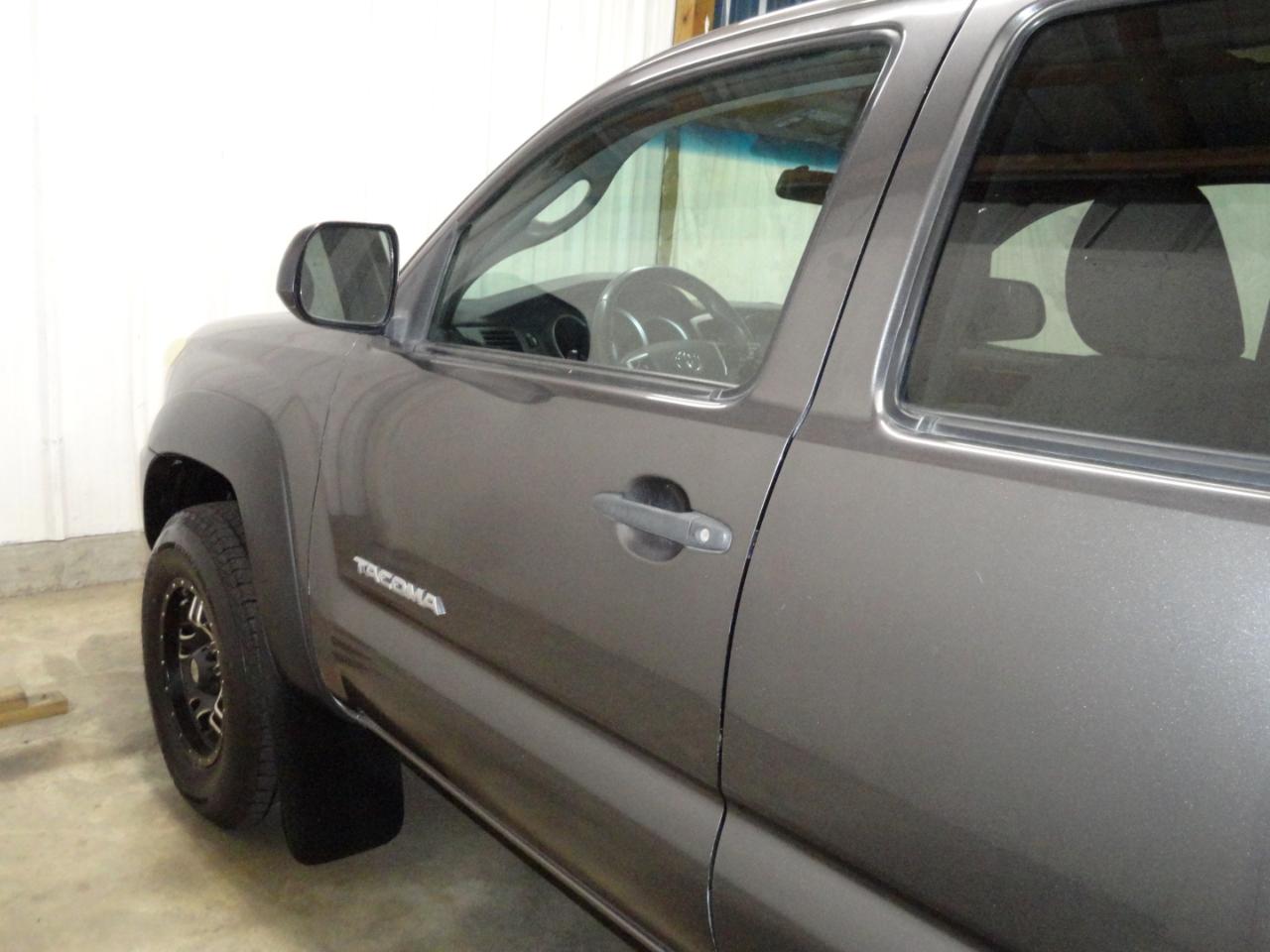 Toyota Tacoma 2WD Double Cab I4 AT PreRunner (Natl) 2015