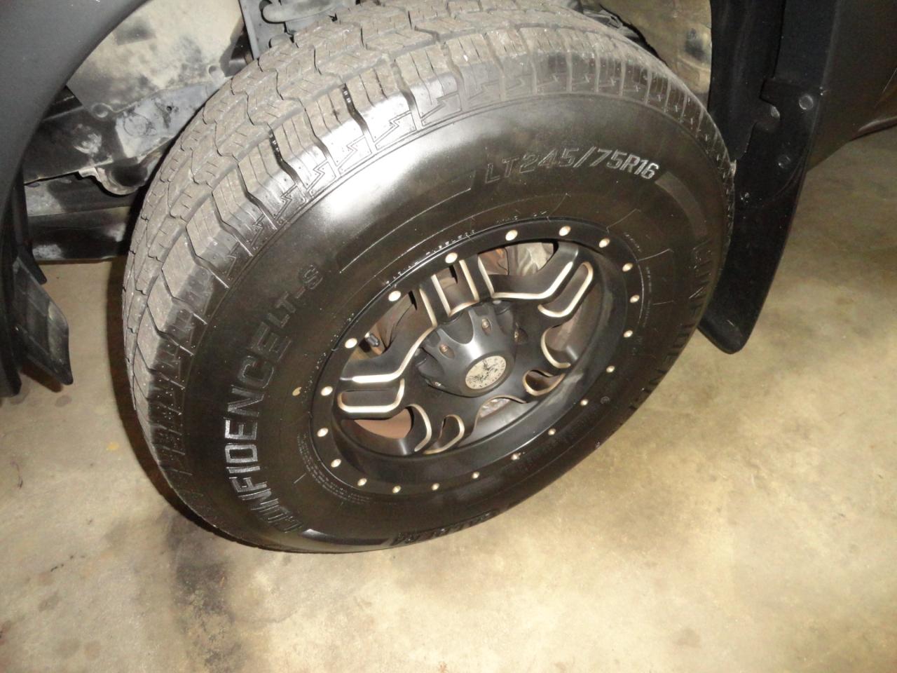 Toyota Tacoma 2WD Double Cab I4 AT PreRunner (Natl) 2015