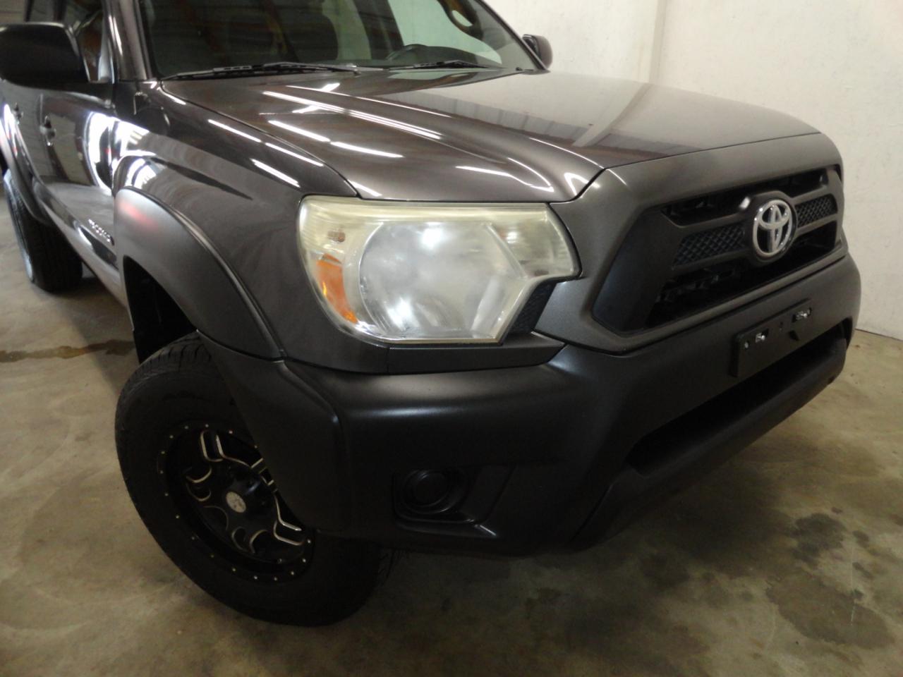 Toyota Tacoma 2WD Double Cab I4 AT PreRunner (Natl) 2015