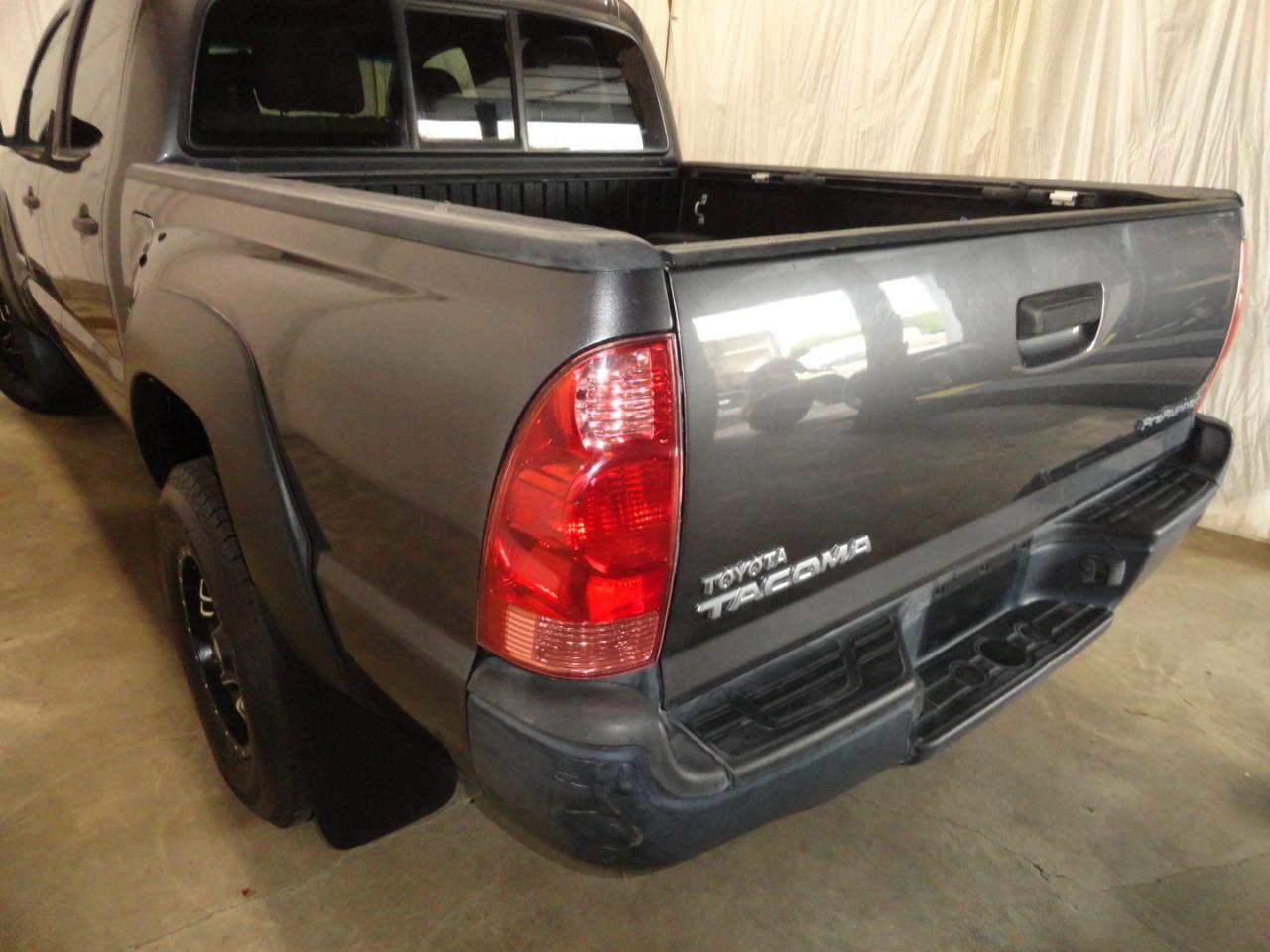 Toyota Tacoma 2WD Double Cab I4 AT PreRunner (Natl) 2015