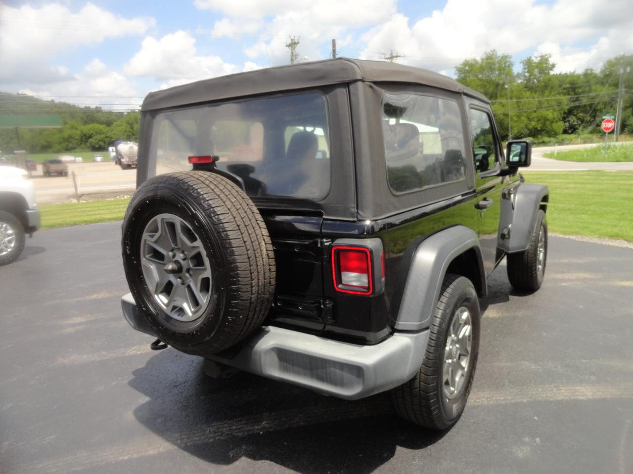 Jeep Wrangler Sport 4x4 2018