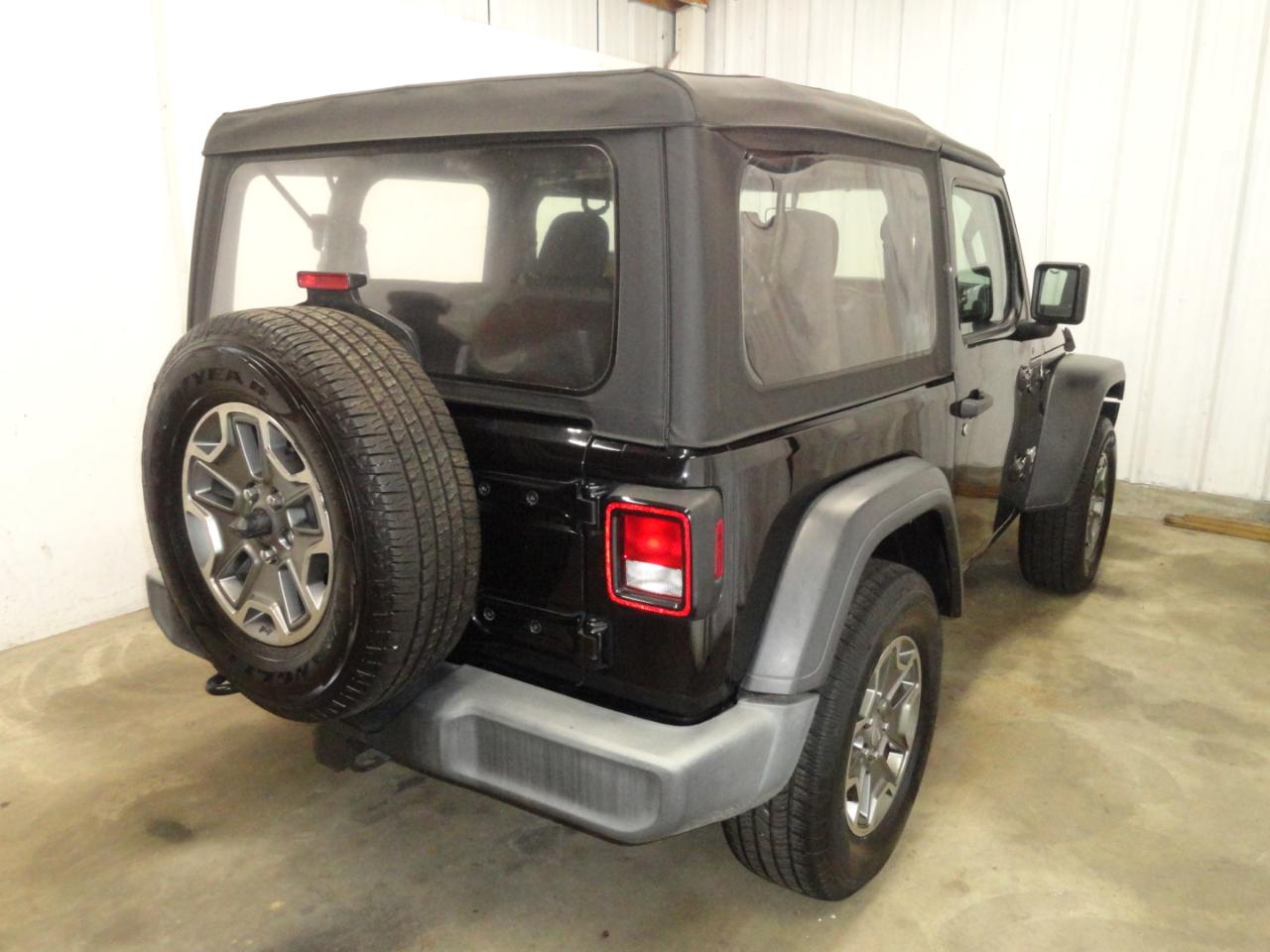 Jeep Wrangler Sport 4x4 2018