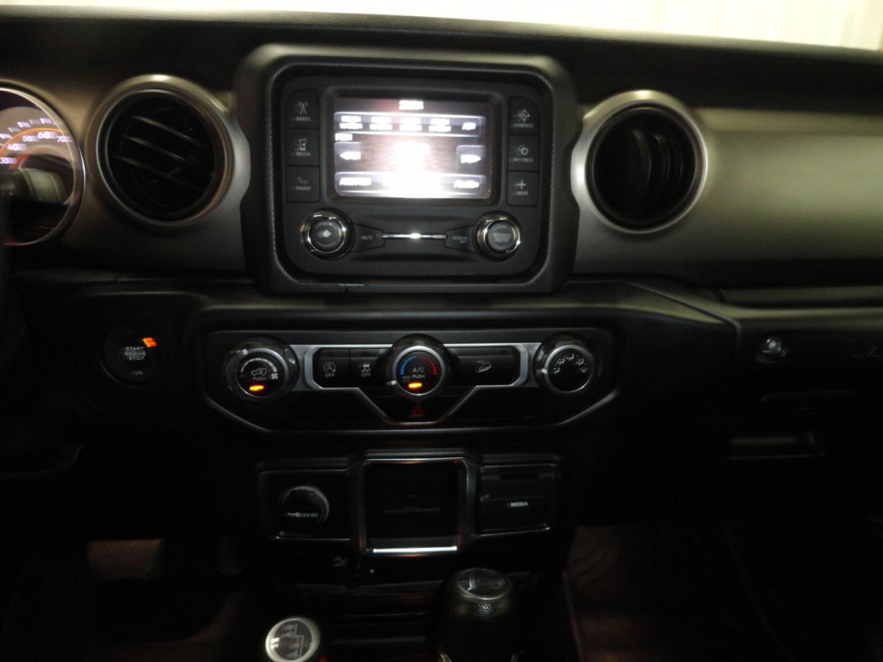 Jeep Wrangler Sport 4x4 2018