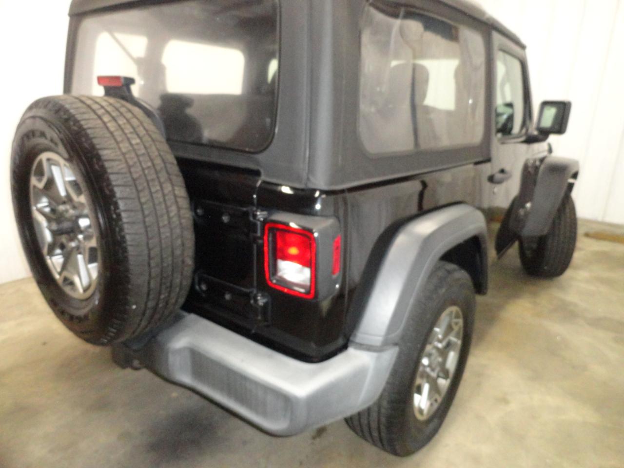 Jeep Wrangler Sport 4x4 2018