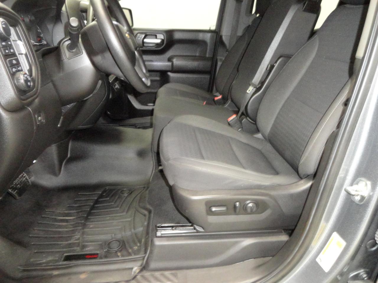 Chevrolet Silverado 1500 LTD 4WD Crew Cab 147" Custom 2022