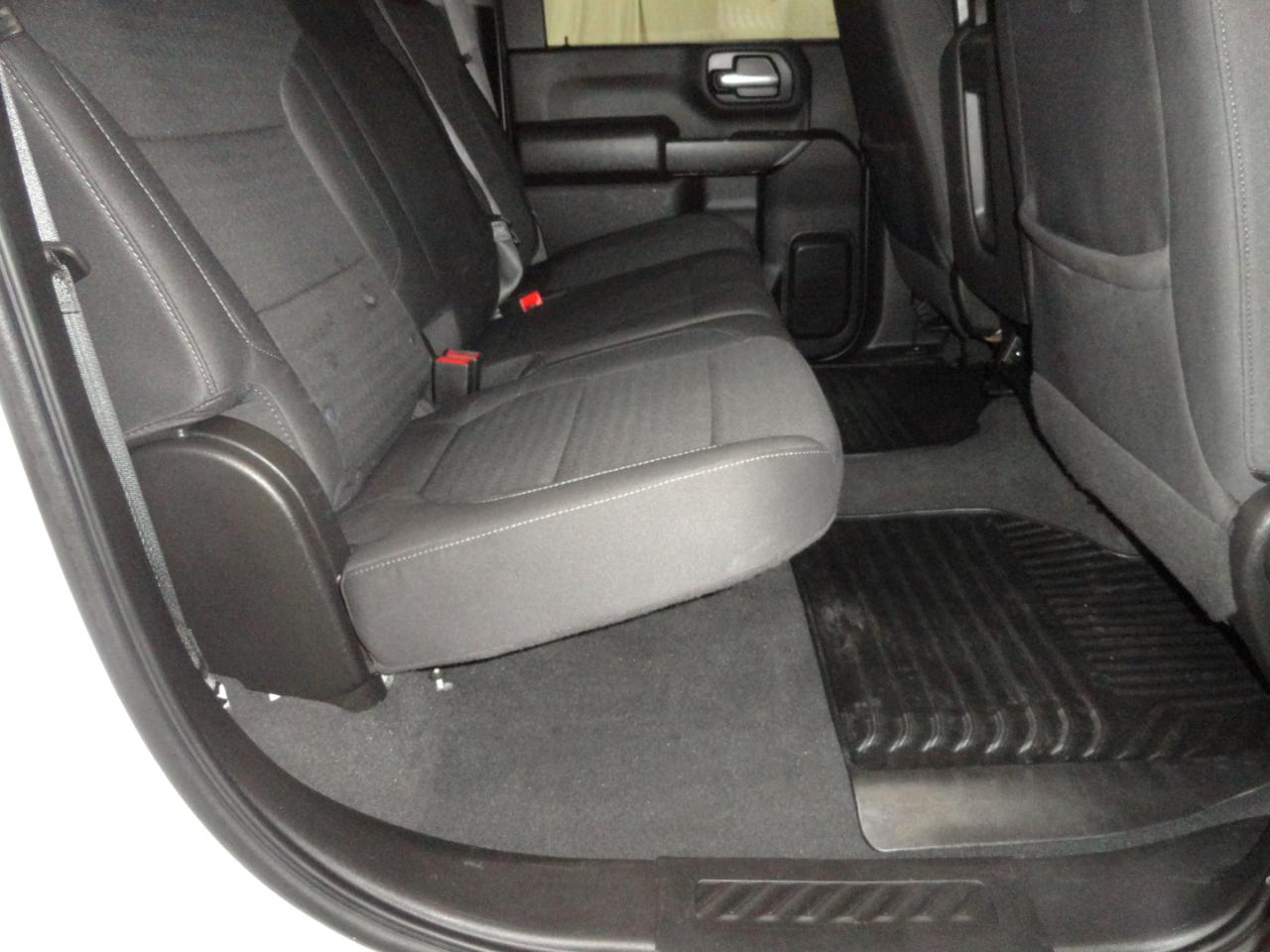 Chevrolet Silverado 2500HD 4WD Crew Cab 159" Custom 2022