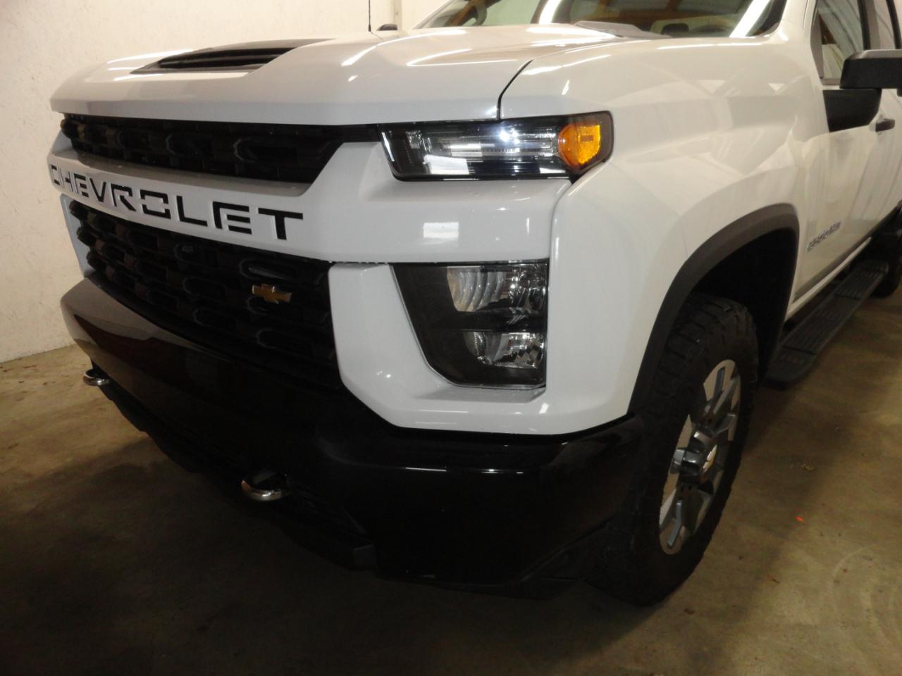 Chevrolet Silverado 2500HD 4WD Crew Cab 159" Custom 2022