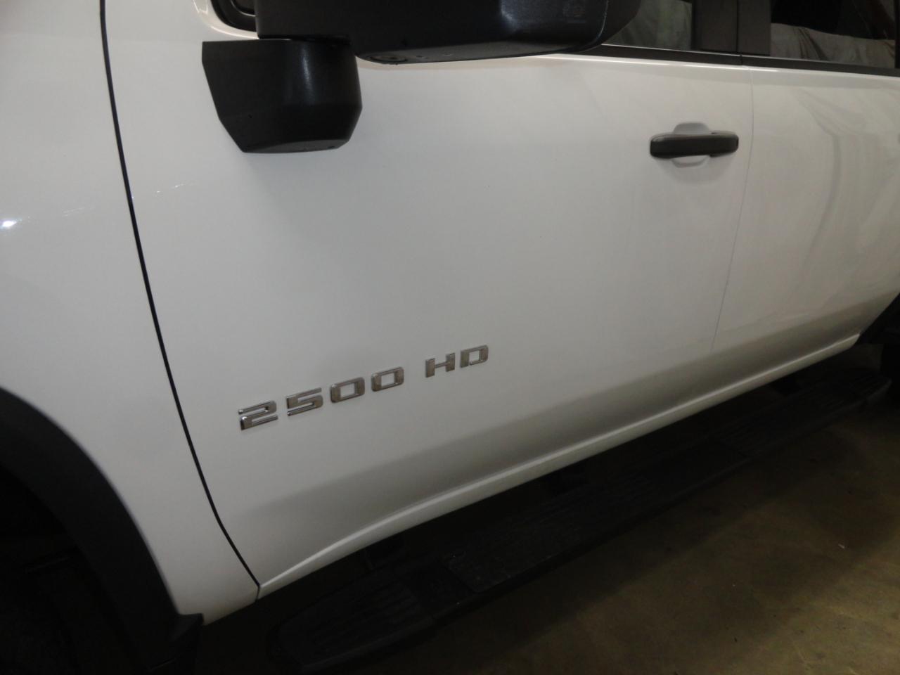Chevrolet Silverado 2500HD 4WD Crew Cab 159" Custom 2022