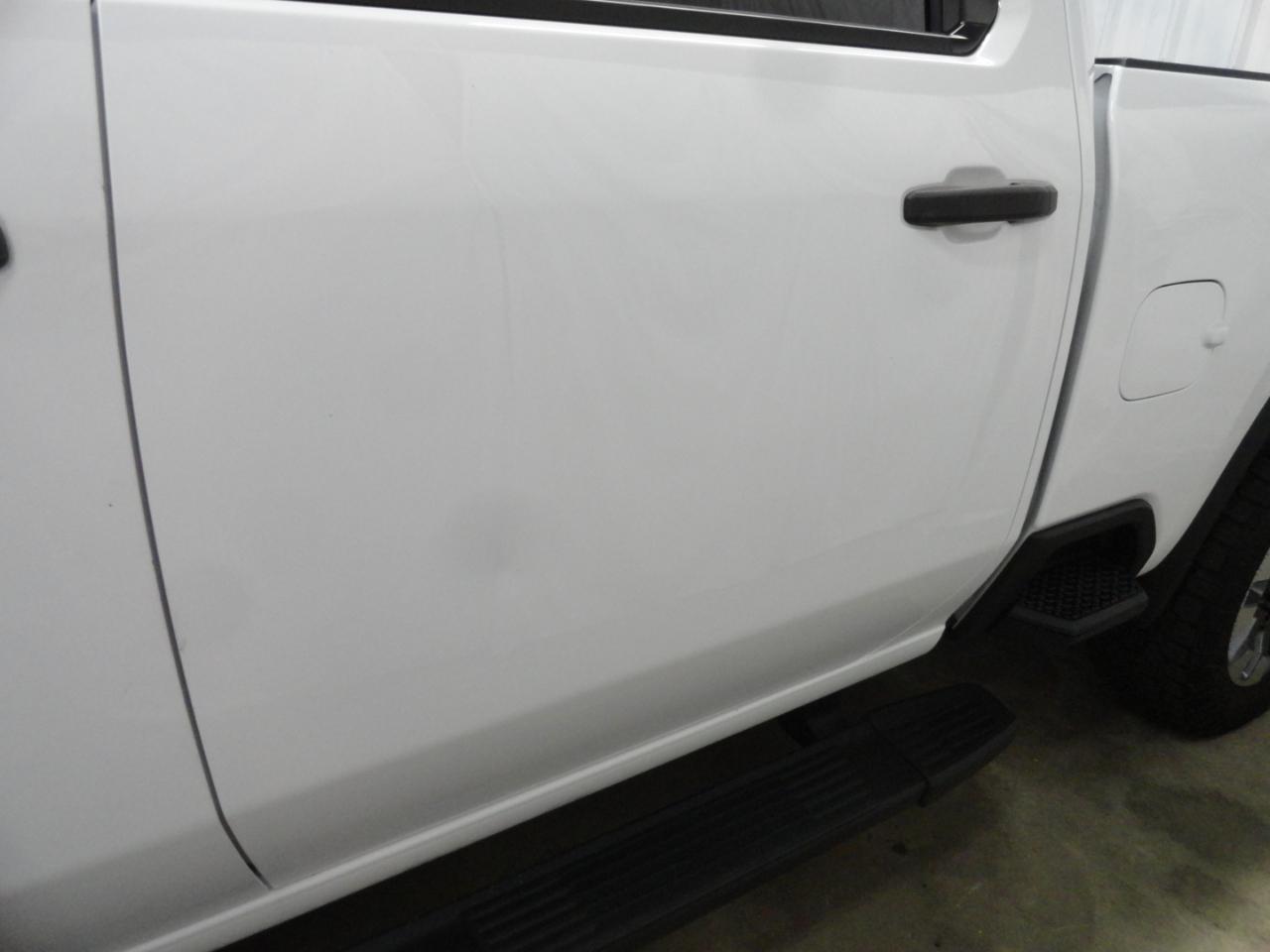 Chevrolet Silverado 2500HD 4WD Crew Cab 159" Custom 2022