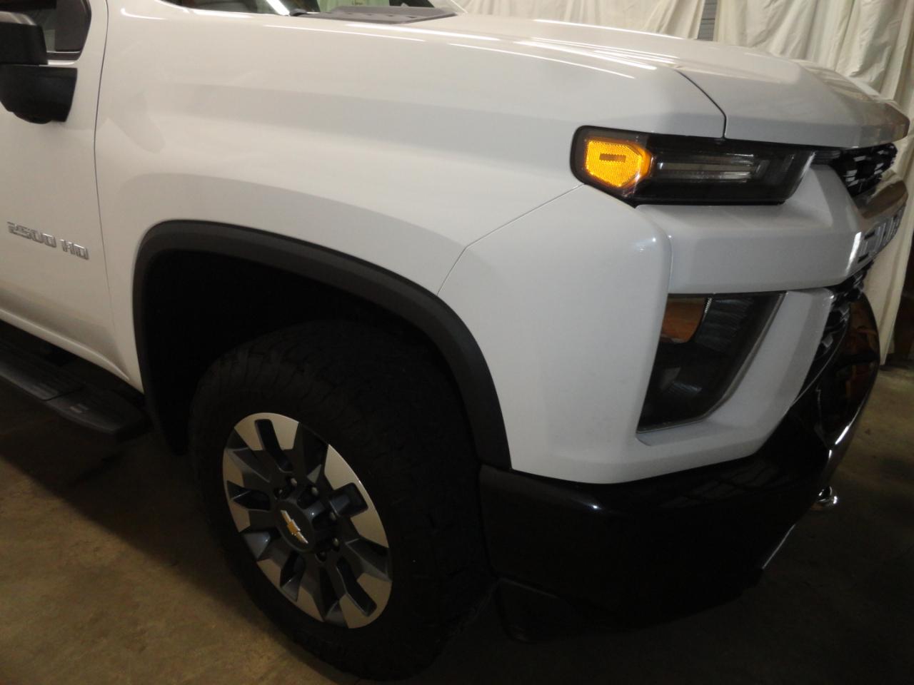Chevrolet Silverado 2500HD 4WD Crew Cab 159" Custom 2022