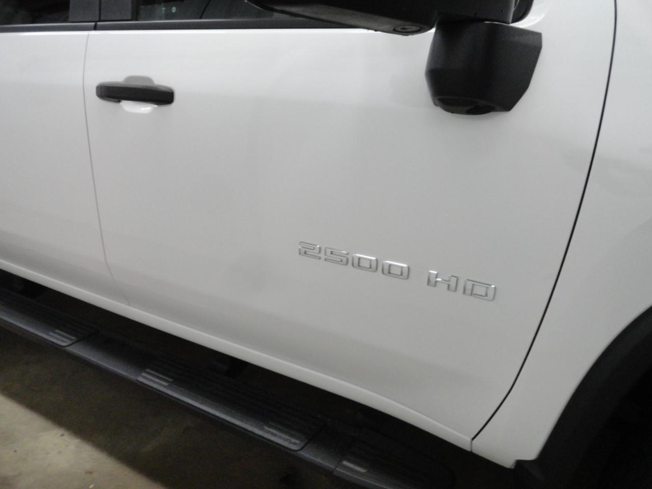 Chevrolet Silverado 2500HD 4WD Crew Cab 159" Custom 2022