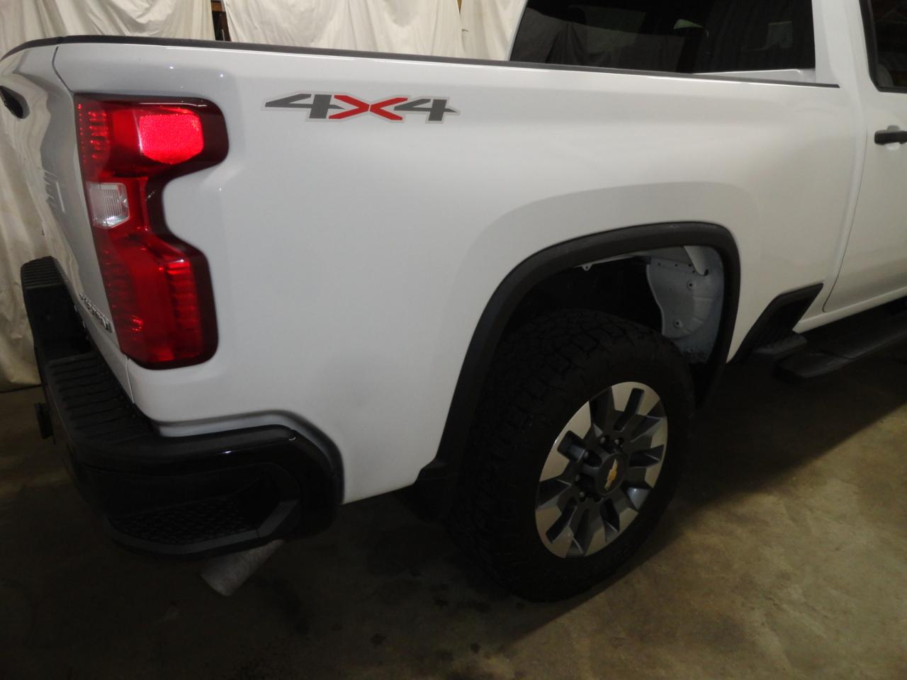 Chevrolet Silverado 2500HD 4WD Crew Cab 159" Custom 2022