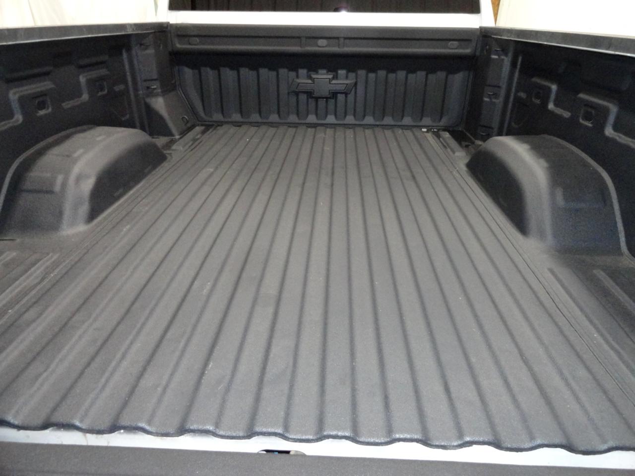 Chevrolet Silverado 2500HD 4WD Crew Cab 159" Custom 2022
