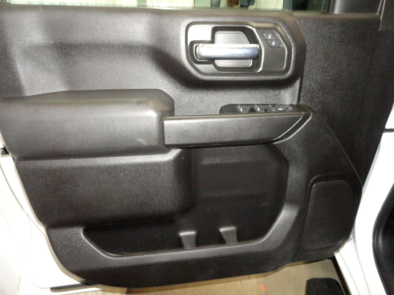 Chevrolet Silverado 2500HD 4WD Crew Cab 159" Custom 2022