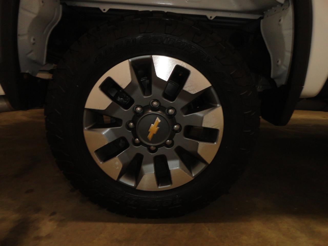 Chevrolet Silverado 2500HD 4WD Crew Cab 159" Custom 2022