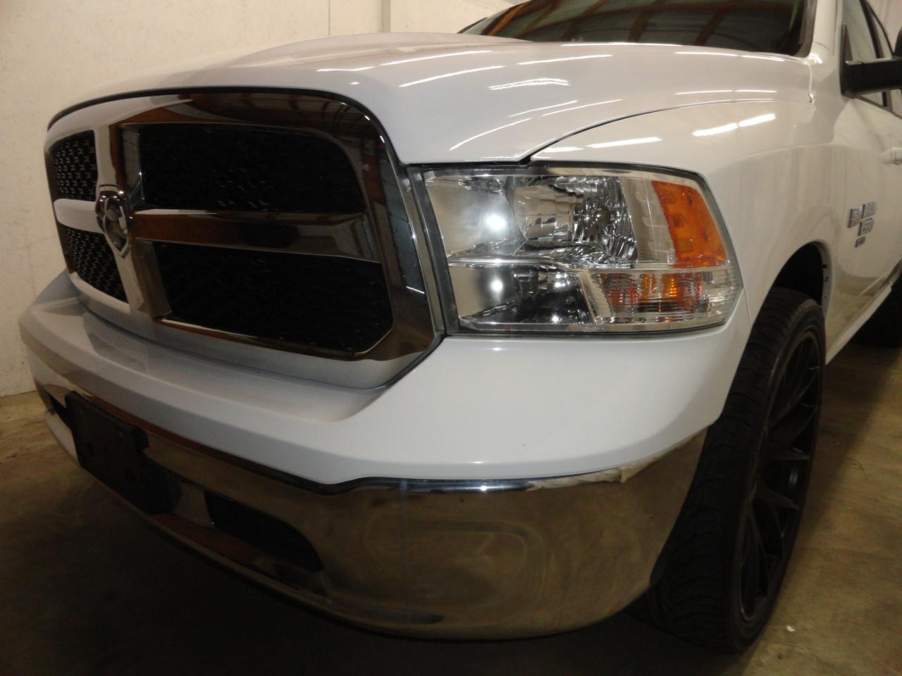 RAM 1500 Classic SLT 4x2 Crew Cab 6'4" Box 2019