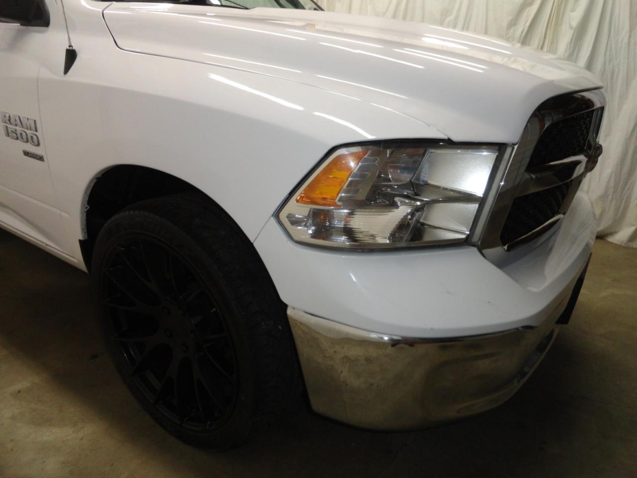 RAM 1500 Classic SLT 4x2 Crew Cab 6'4" Box 2019