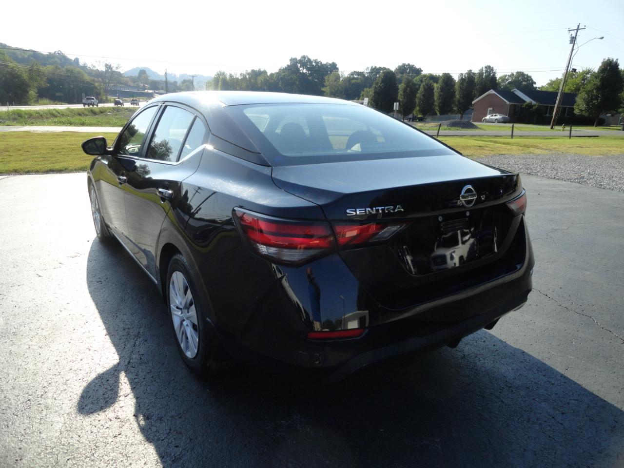 2022 Nissan Sentra S - Photo 11