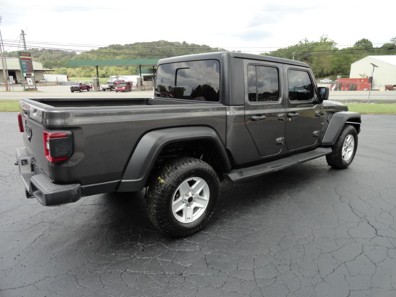 2020 Jeep Gladiator Sport S - Photo 6