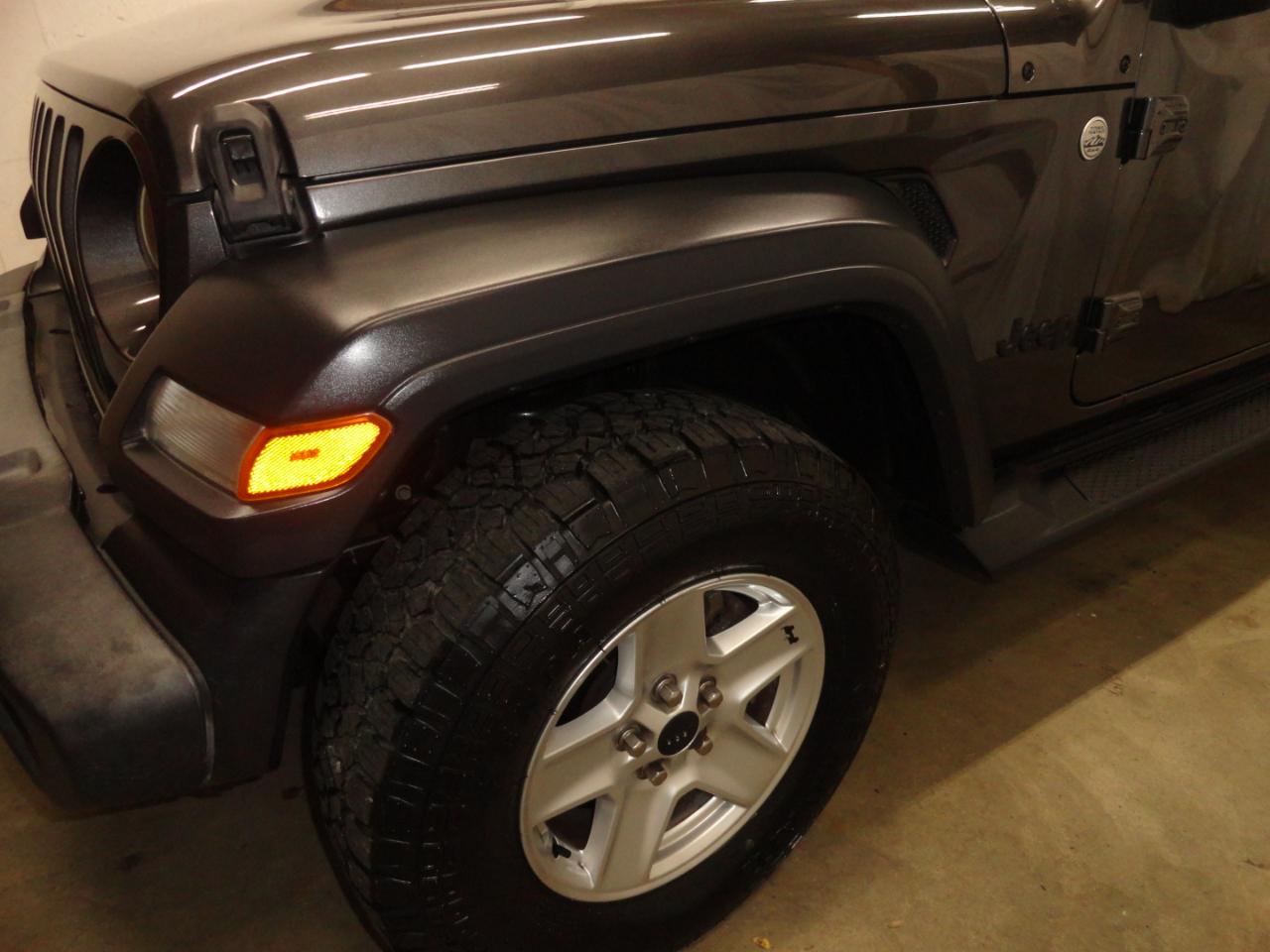 2020 Jeep Gladiator Sport S - Photo 31