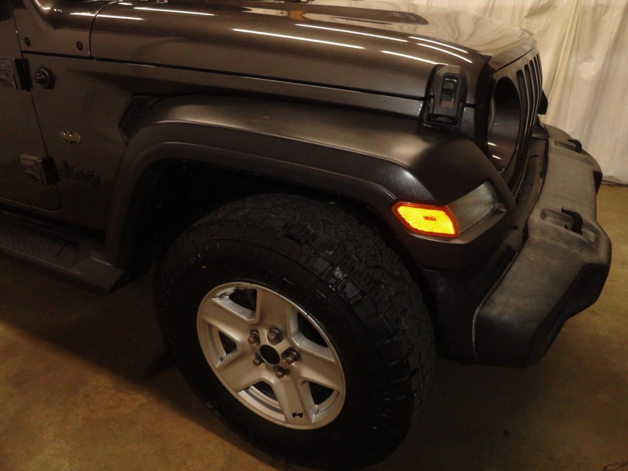 2020 Jeep Gladiator Sport S - Photo 36