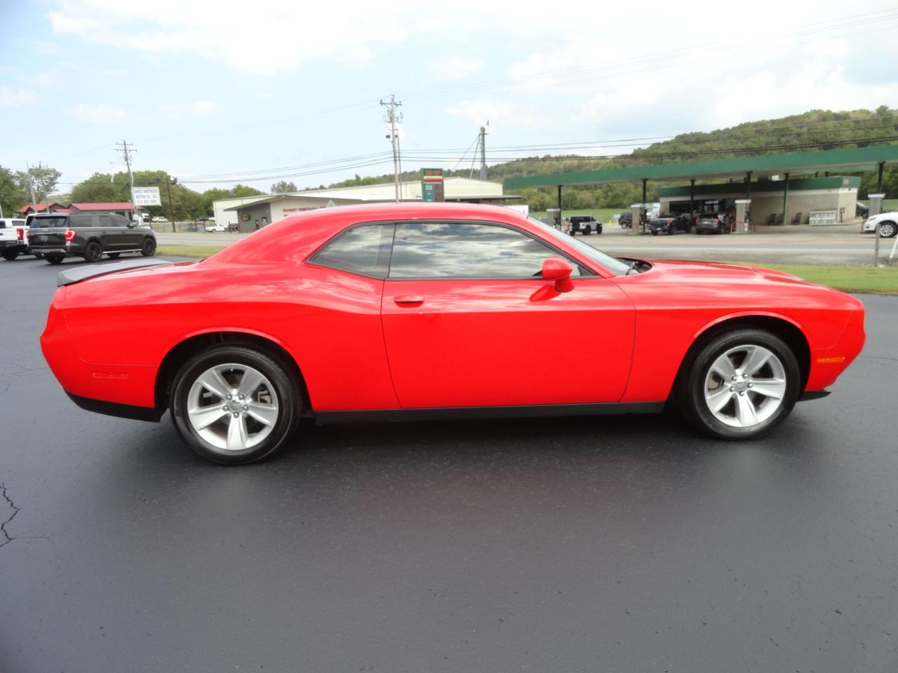 2023 Dodge Challenger SXT - Photo 6