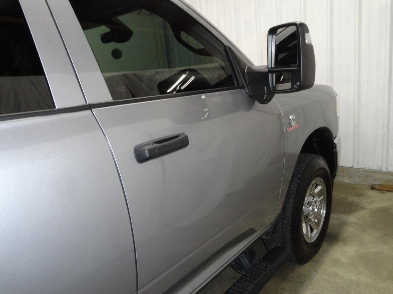 RAM 2500 Tradesman 4x4 Crew Cab 6'4" Box 2024