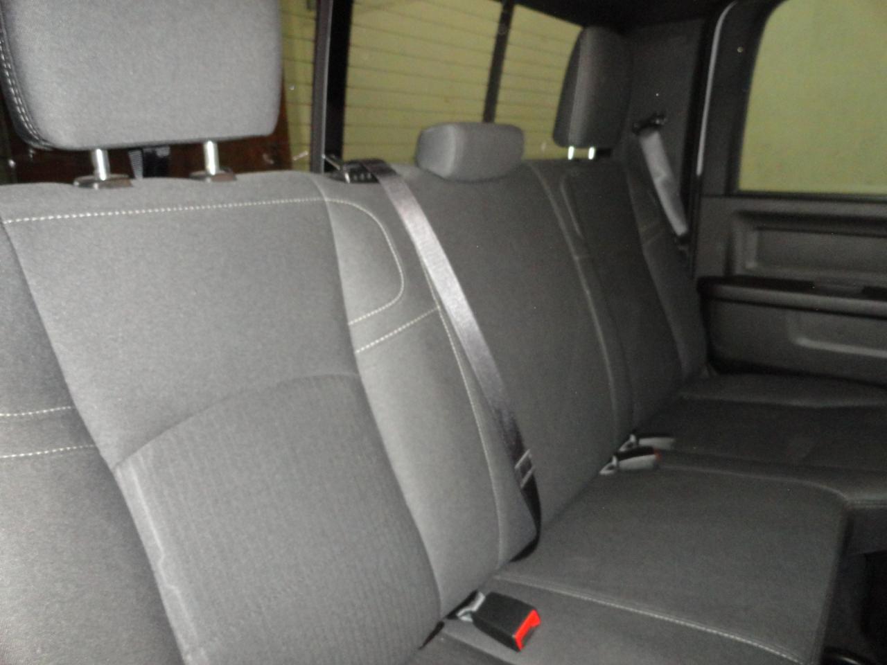 RAM 2500 Tradesman 4x4 Crew Cab 6'4" Box 2024