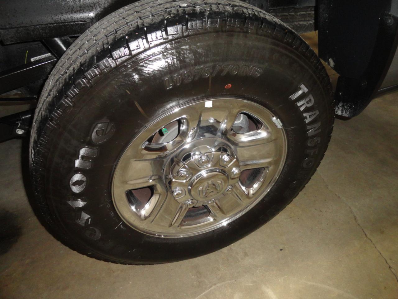 RAM 2500 Tradesman 4x4 Crew Cab 6'4" Box 2024