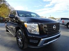 2022 Nissan Titan 