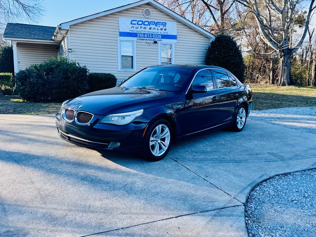 2010 BMW 5 Series 528i's photo