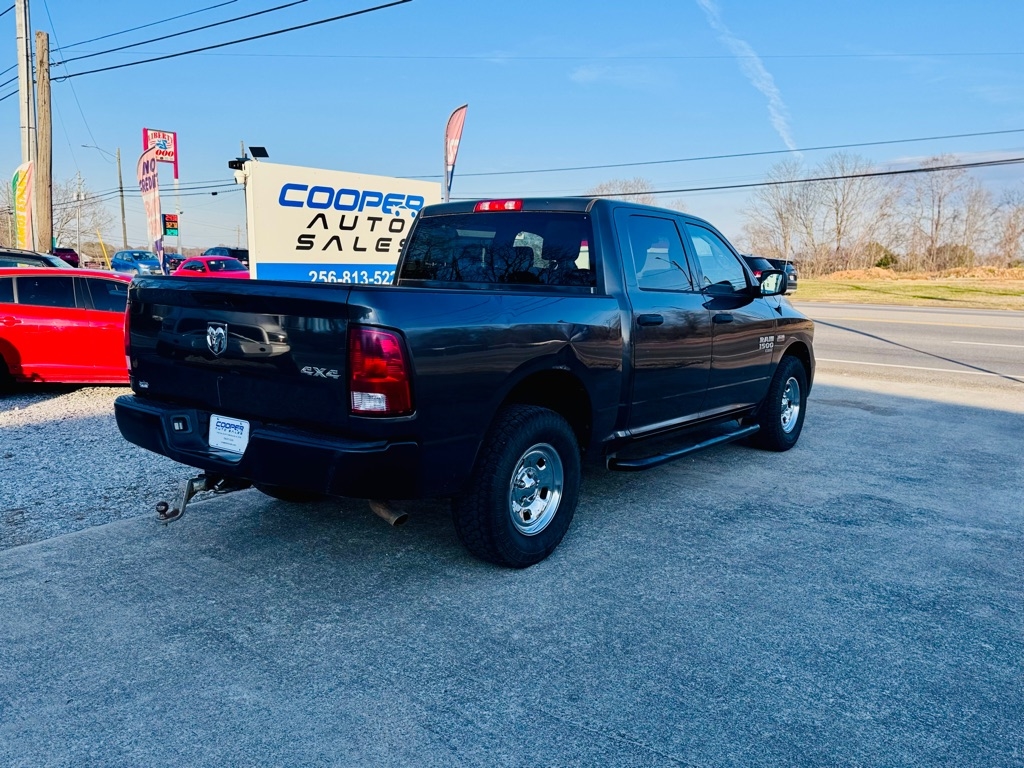 RAM 1500 Classic Tradesman Crew Cab SWB 4WD 2020