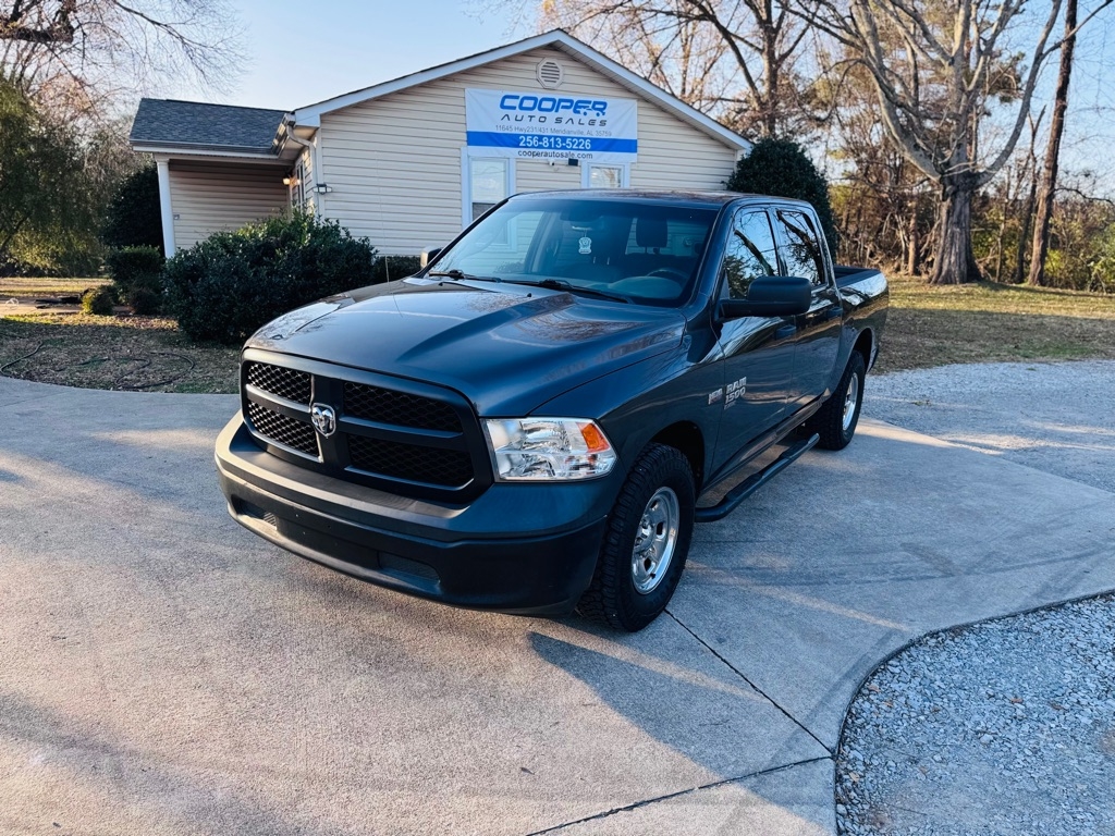 RAM 1500 Classic Tradesman Crew Cab SWB 4WD 2020