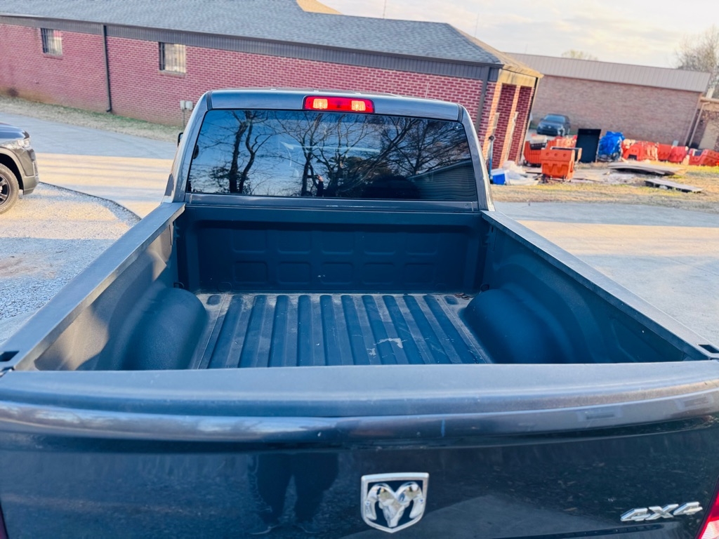 RAM 1500 Classic Tradesman Crew Cab SWB 4WD 2020