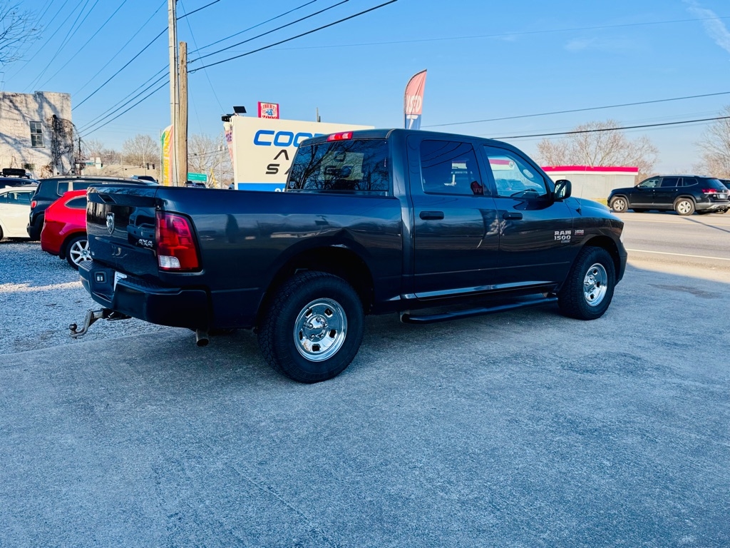 RAM 1500 Classic Tradesman Crew Cab SWB 4WD 2020