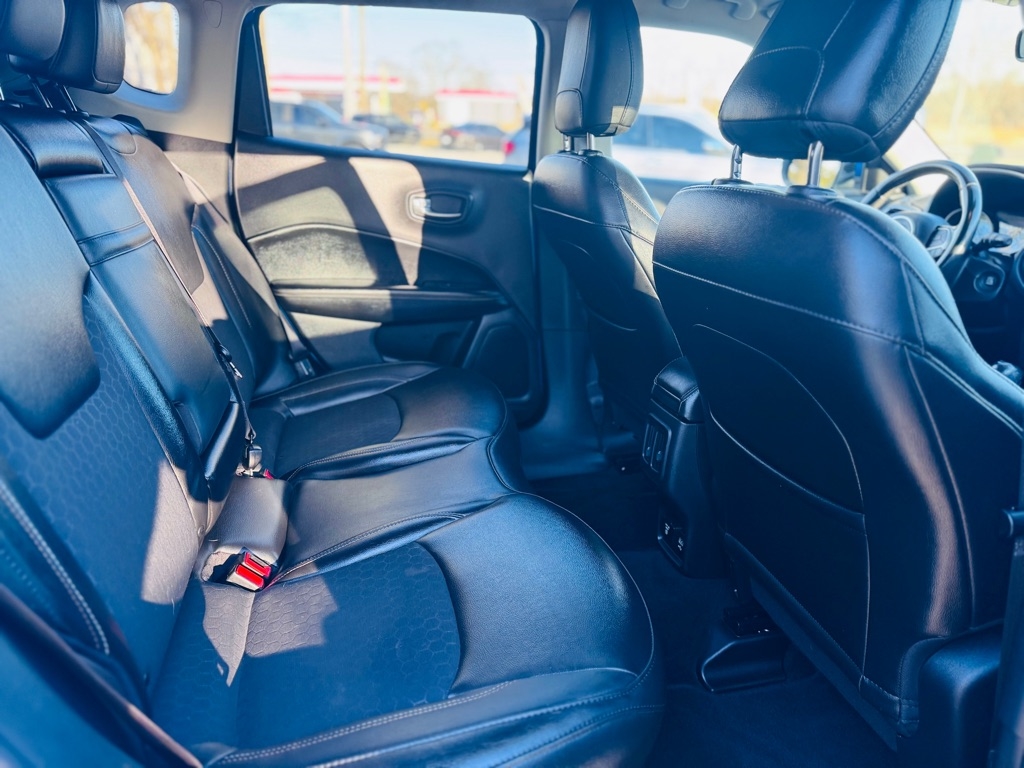 Jeep Compass Latitude FWD 2019