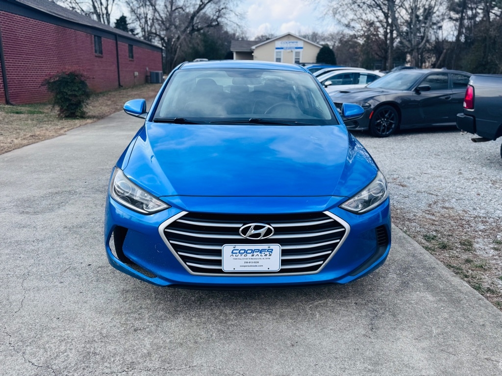 Hyundai Elantra SE 6AT 2017