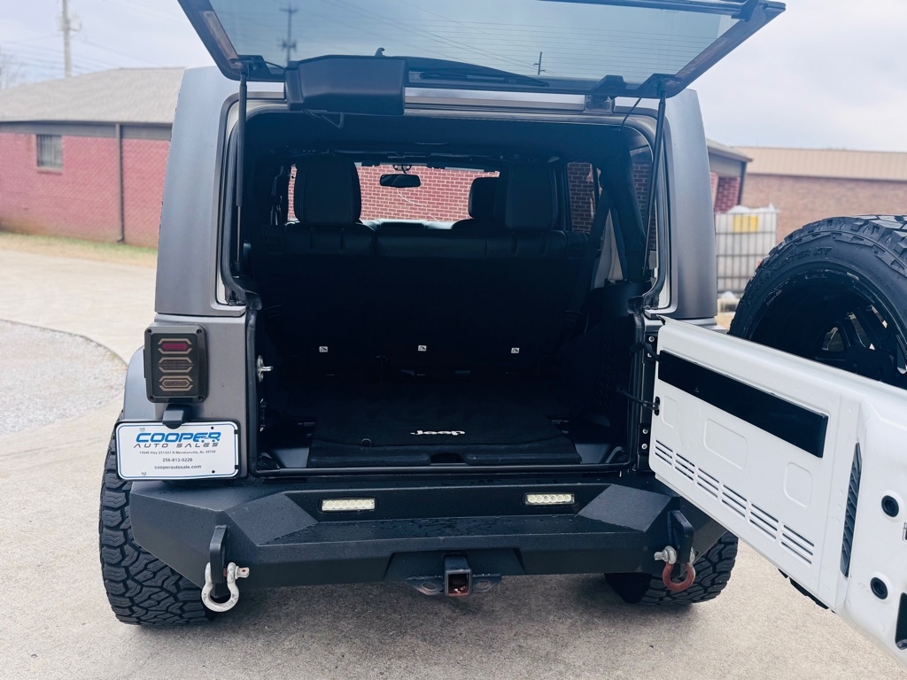 Jeep Wrangler Unlimited Sahara 4WD 2016